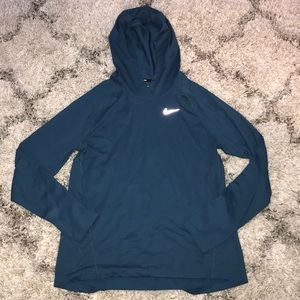 Nike dri-fit light weight pullover hoodie